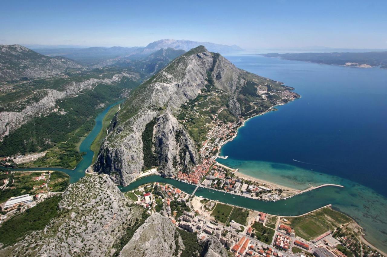 Apartment In Omis With Sea View, Balcony, Air Conditioning, Wi-Fi Esterno foto