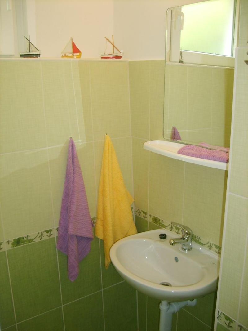 Apartment In Omis With Sea View, Balcony, Air Conditioning, Wi-Fi Esterno foto